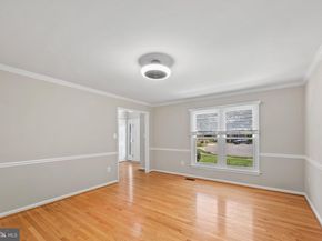 909 Broad Oaks Drive, Herndon VA 20170
