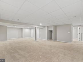 909 Broad Oaks Drive, Herndon VA 20170