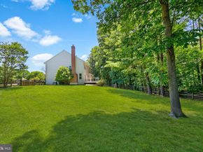 909 Broad Oaks Drive, Herndon VA 20170