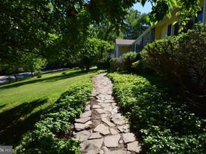 4 Carol Lane, Berwyn PA 19312