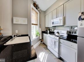 1423 R Street NW 300, Washington DC 20009