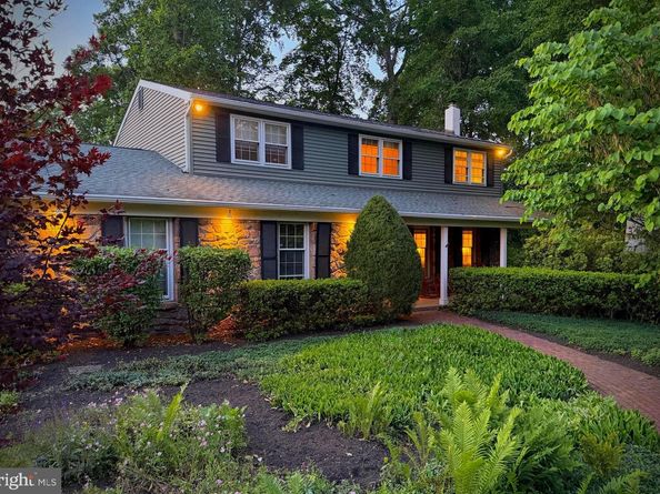 1300 University Drive, Yardley PA 19067