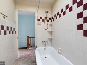 7010 W Passyunk Avenue, Philadelphia PA 19142