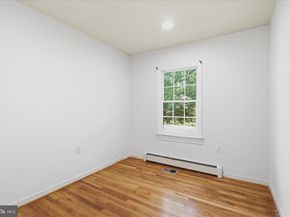 403 E Laurel Avenue, Sterling VA 20164