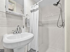 9822 Sweet Mint Drive, Vienna VA 22181