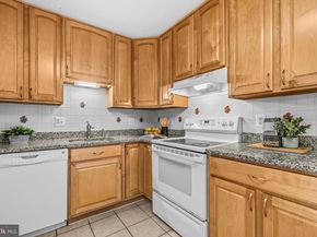 9822 Sweet Mint Drive, Vienna VA 22181