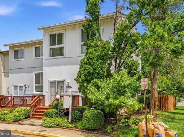 9822 Sweet Mint Drive, Vienna VA 22181