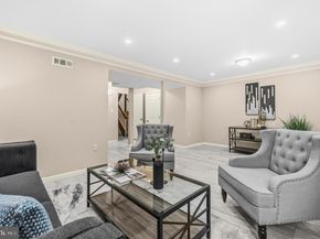 9822 Sweet Mint Drive, Vienna VA 22181