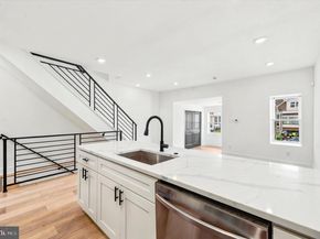 5616 Florence Avenue, Philadelphia PA 19143