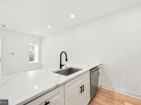 5616 Florence Avenue, Philadelphia PA 19143