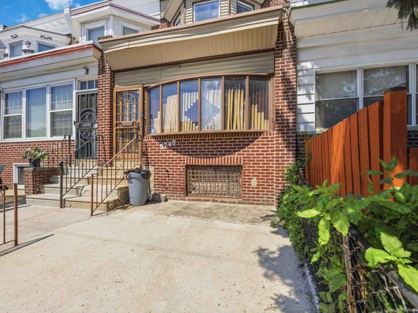 5748 N 6TH Street, Philadelphia PA 19120