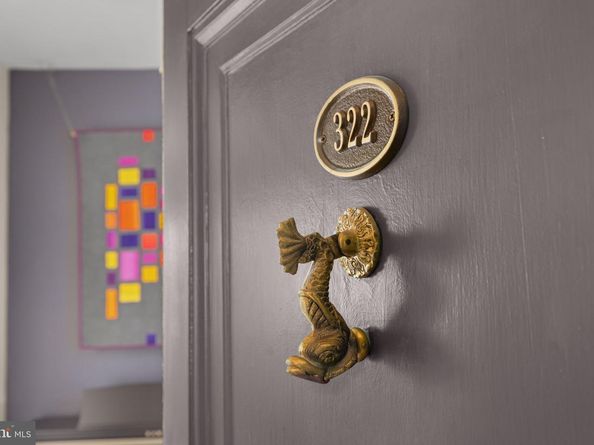2737 Devonshire Place NW 322, Washington DC 20008