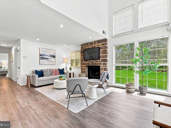 27 Brookside Court, Horsham PA 19044
