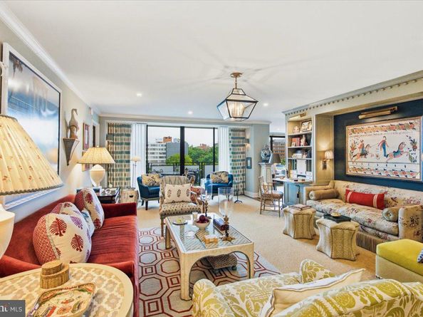 800 25TH Street NW 705, Washington DC 20037
