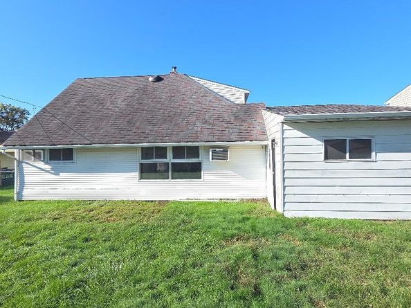 6 Cornflower Lane, Levittown PA 19055