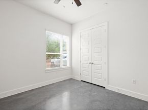 8922 Menchaca RD 701, Austin TX 78748