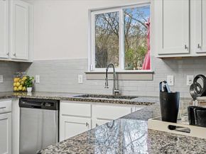 12170 Abbey Glen LN A, Austin TX 78753