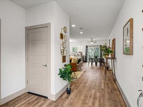 12170 Abbey Glen LN A, Austin TX 78753