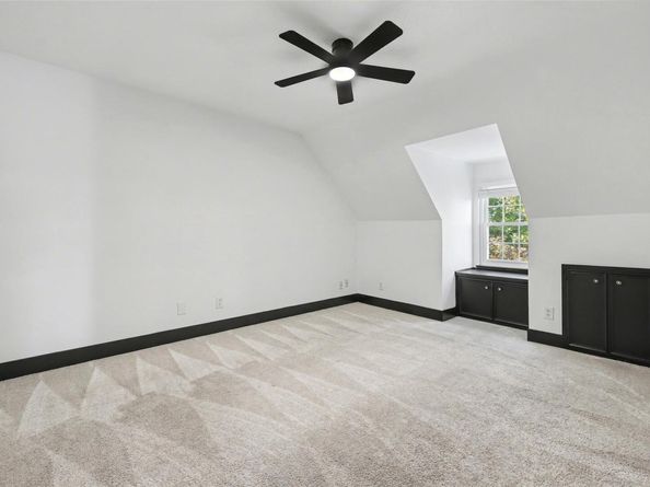 107 Shady Oak DR, Georgetown TX 78628