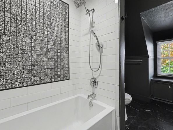 107 Shady Oak DR, Georgetown TX 78628