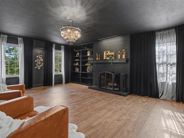 107 Shady Oak DR, Georgetown TX 78628