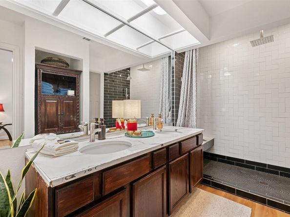 8200 Neely DR 237, Austin TX 78759