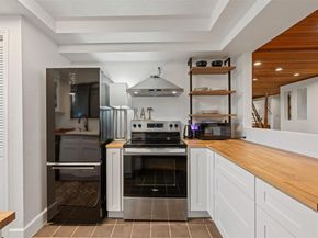 8200 Neely DR 237, Austin TX 78759