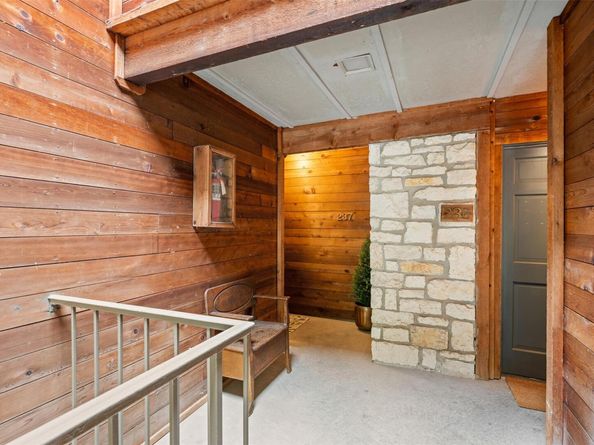 8200 Neely DR 237, Austin TX 78759