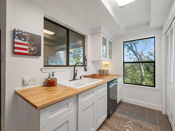 8200 Neely DR 237, Austin TX 78759