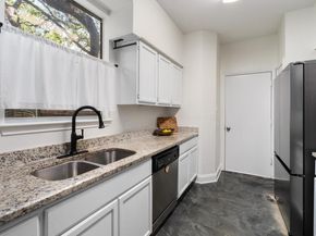 10512 Watchful Fox DR, Austin TX 78748