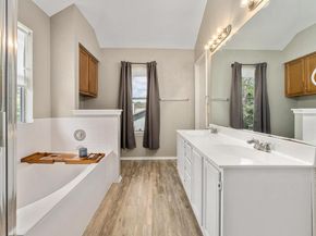 10512 Watchful Fox DR, Austin TX 78748