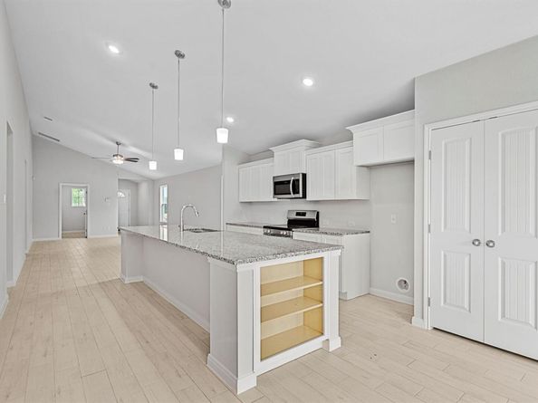 229 Ironshoe TRL, Liberty Hill TX 78642