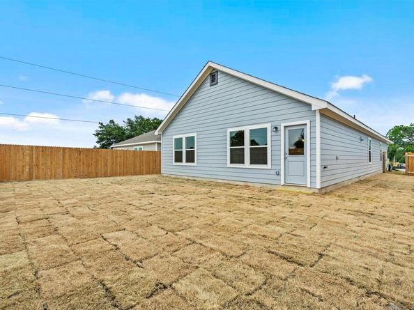 229 Ironshoe TRL, Liberty Hill TX 78642
