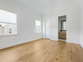 4500 Grassland DR, Austin TX 78723