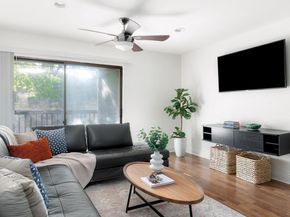 2215 Post RD 1034, Austin TX 78704