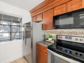 2215 Post RD 1034, Austin TX 78704