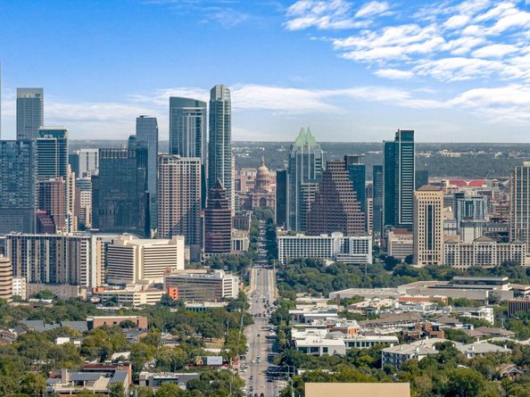 2215 Post RD 1034, Austin TX 78704