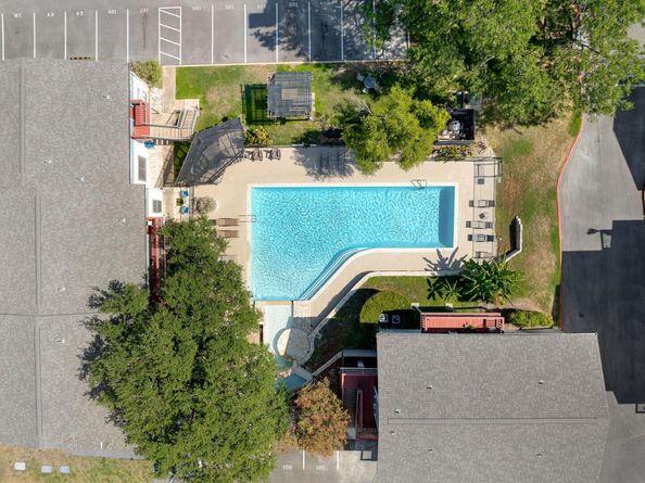 2215 Post RD 1034, Austin TX 78704