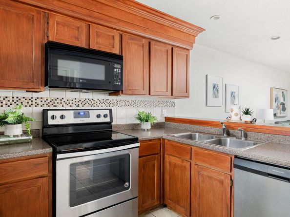 2215 Post RD 1034, Austin TX 78704