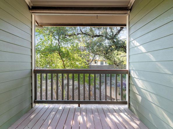 2215 Post RD 1034, Austin TX 78704