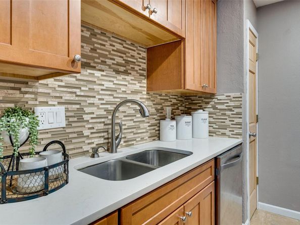 4159 Steck Ave 290, Austin TX 78759