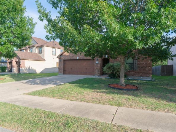 913 Mahomet DR, Pflugerville TX 78660