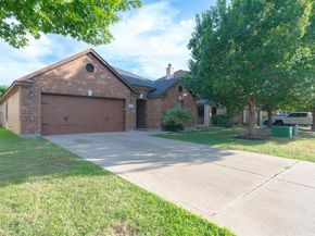913 Mahomet DR, Pflugerville TX 78660