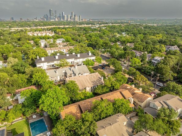 2500 Enfield RD 9, Austin TX 78703