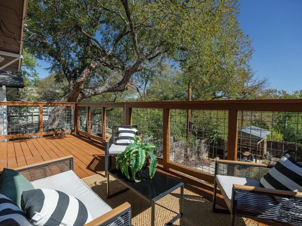 711 Patterson Ave, Austin TX 78703