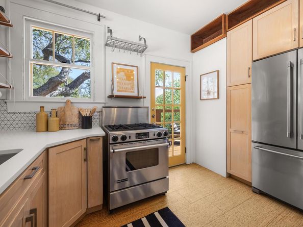 711 Patterson Ave, Austin TX 78703