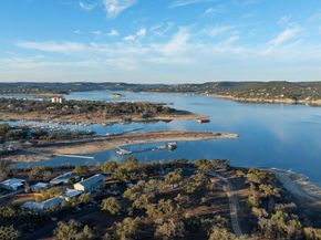 5710 Longhorn LNDG, Austin TX 78734