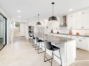 5710 Longhorn LNDG, Austin TX 78734