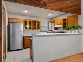 8621 Putnam DR C, Austin TX 78757