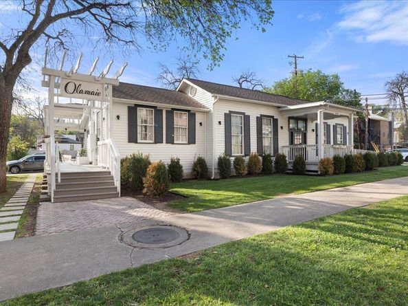 313 W 17th ST 2405, Austin TX 78701